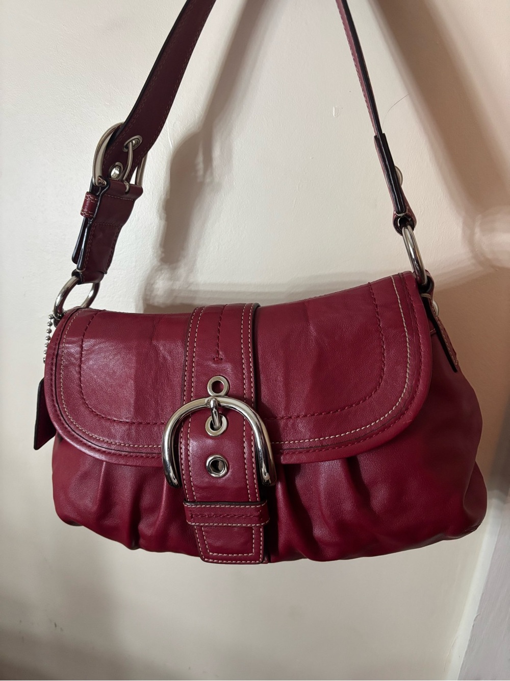 Leather Shoulder Bag in Deep Wine Red